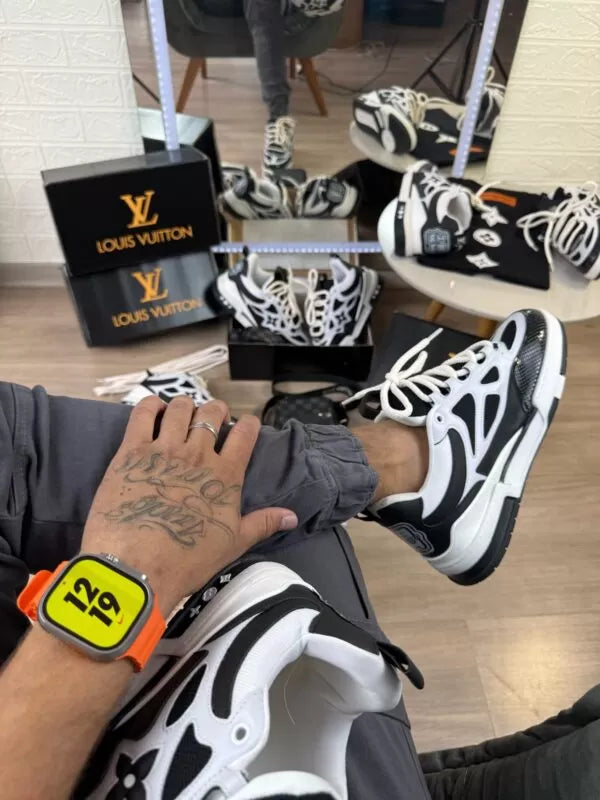 Louis Vuitton Skate Black
