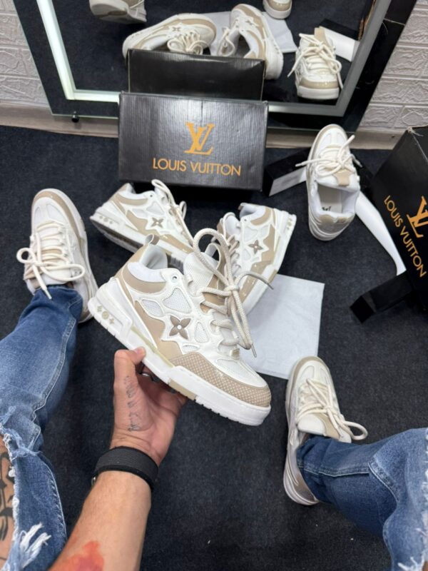 Louis Vuitton Skate Bege