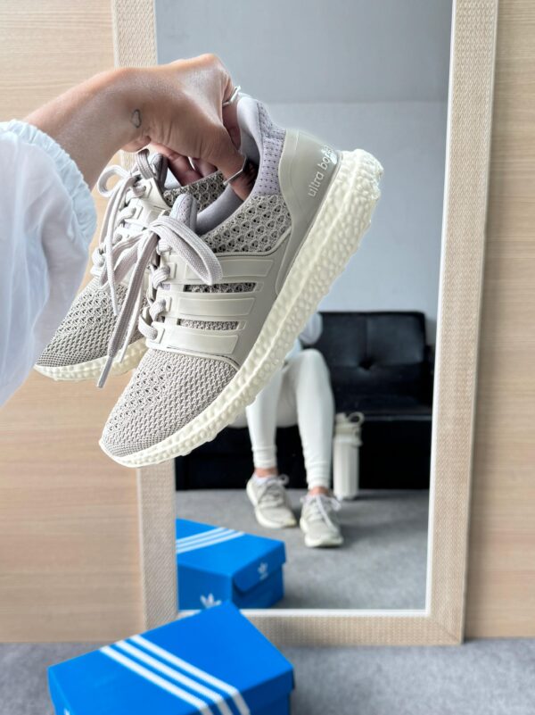 Adidas Ultraboost Off White Cinza