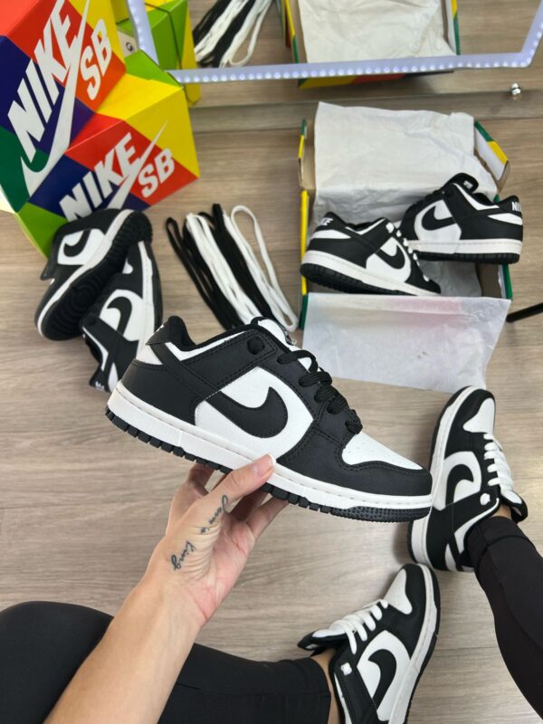 Nike Dunk Low Retro Panda