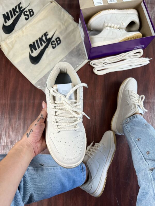Nike SB Dunk Low Cream