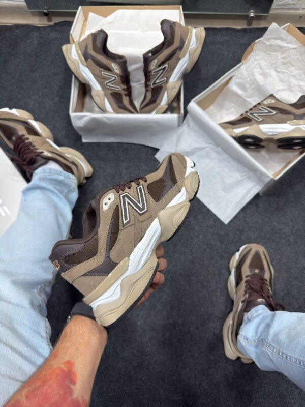 New Balance 9060 Marrom e Branco