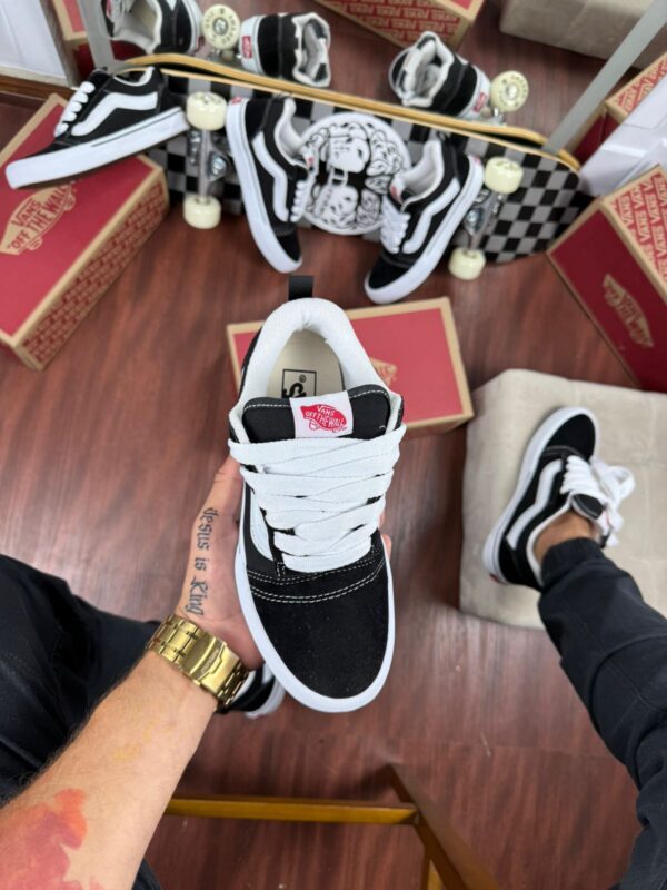 Vans Knu Skool Black True White