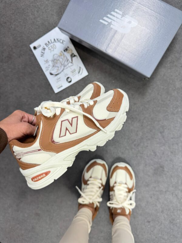 New Balance 530 Bege e Branco