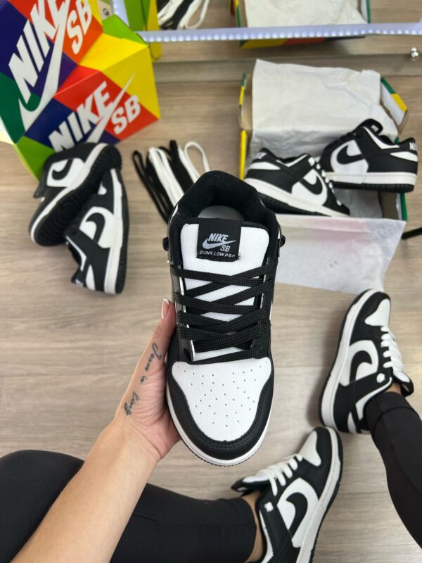 Nike Dunk Low Retro Panda