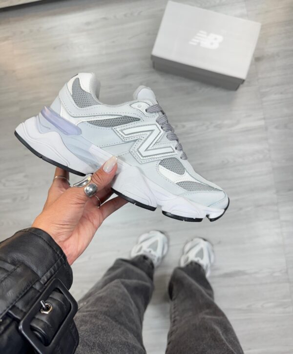 New Balance 9060 Branco e Cinza