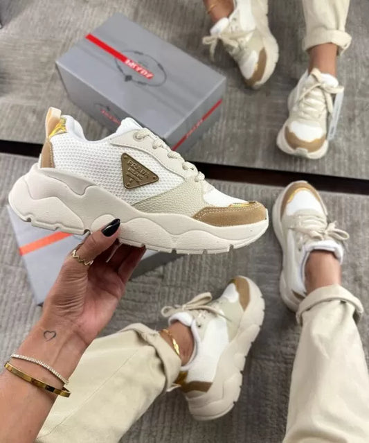 Prada Milano Dal Branco Bege