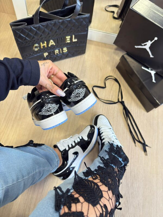 Nike Air Jordan 1 Low SE Concord