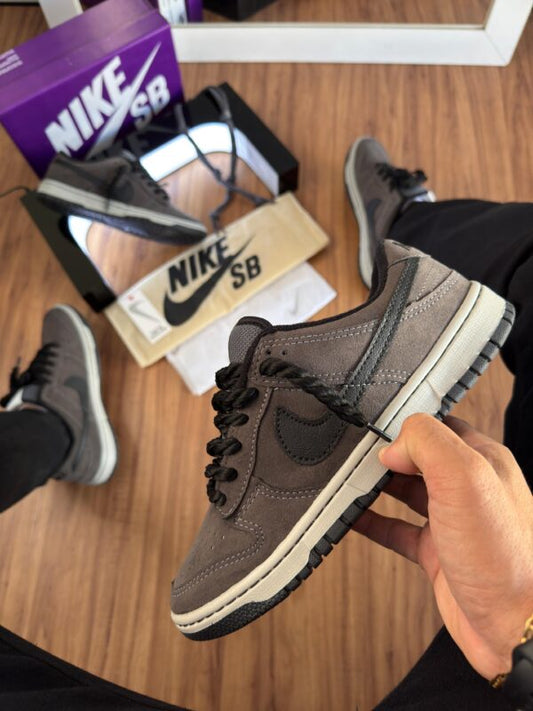 Nike SB Dunk Low Mocha Black
