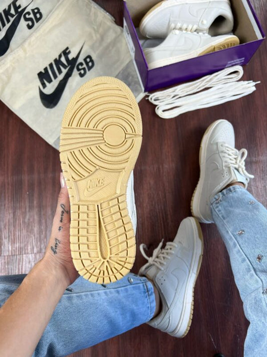 Nike SB Dunk Low Cream