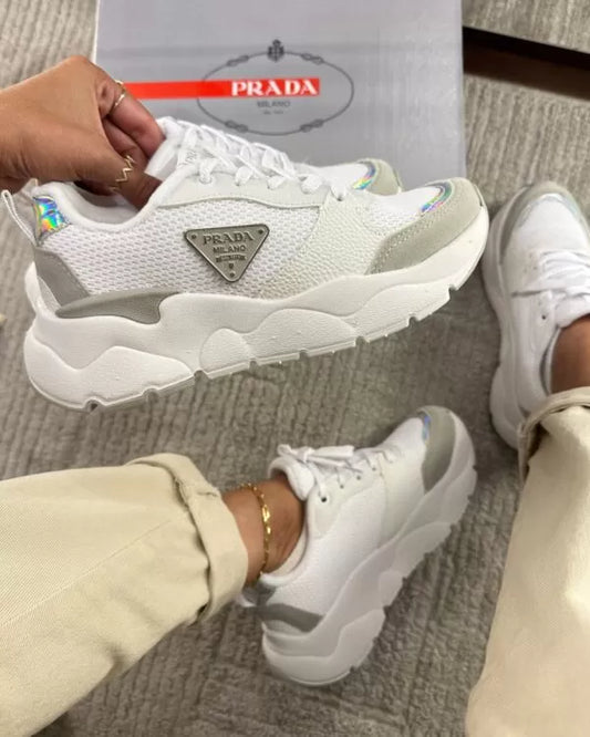 Prada Milano Dal Branco Cinza