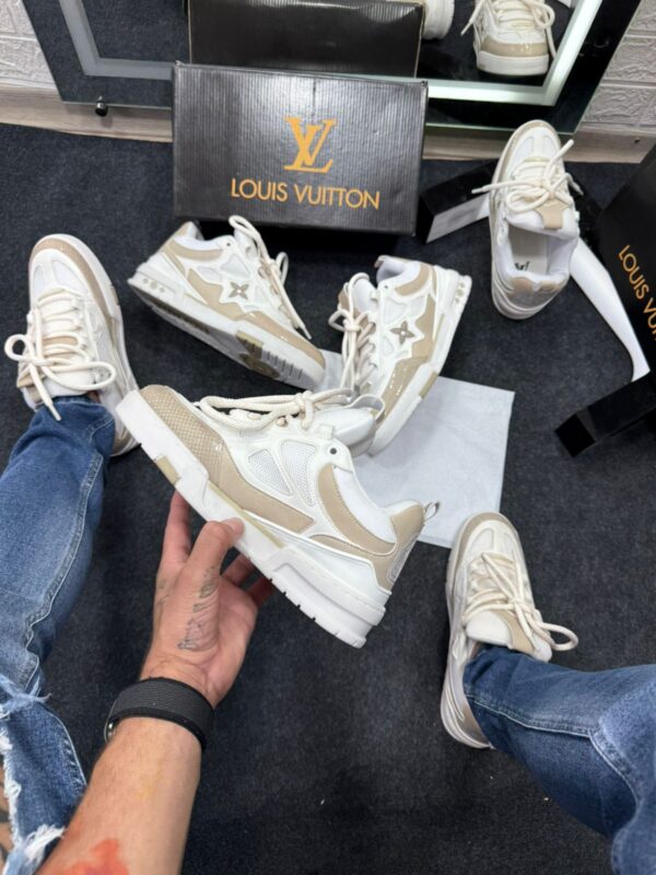 Louis Vuitton Skate Bege