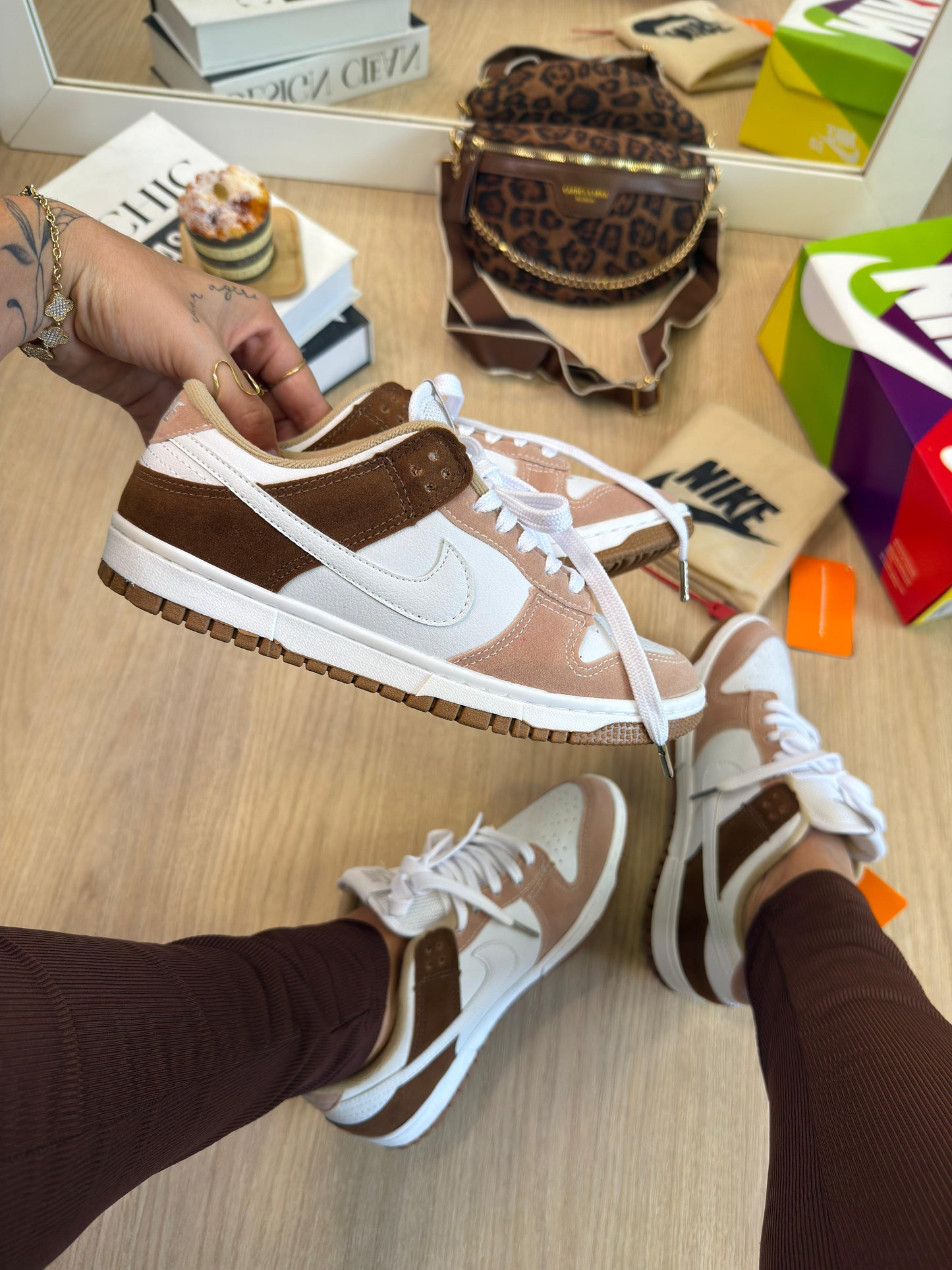 Nike SB Dunk Low Marrom Camurça