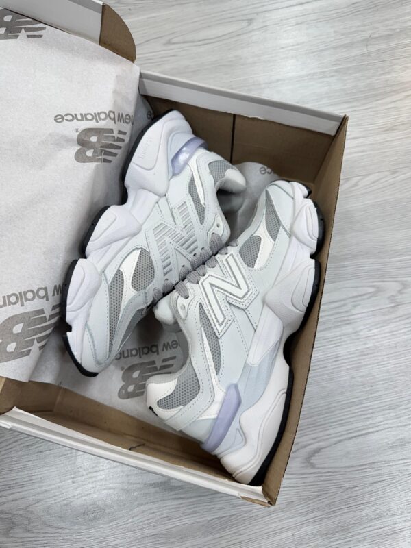 New Balance 9060 Branco e Cinza