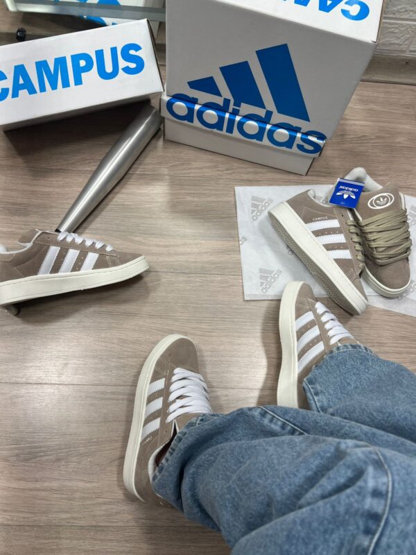 Adidas Campus Bege e Branco