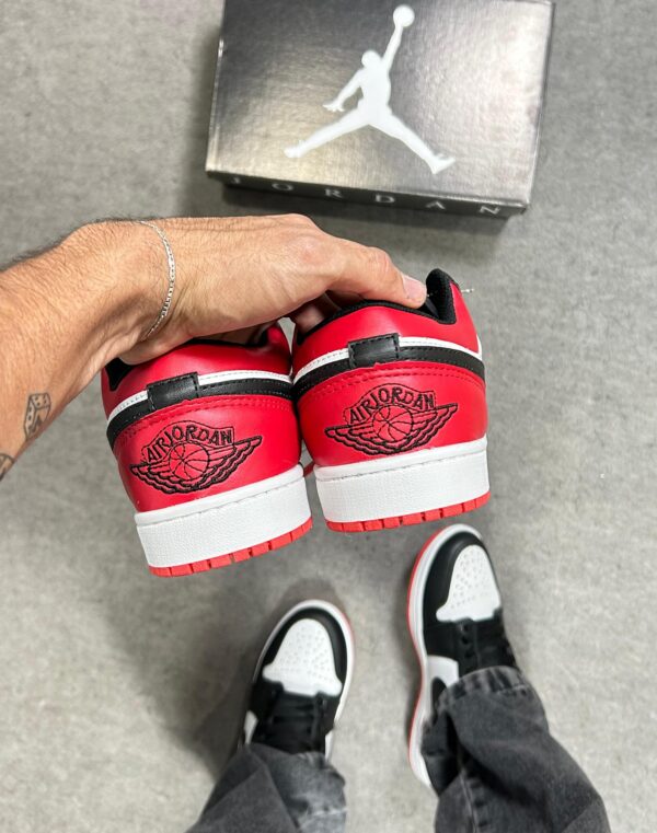 Nike Air Jordan 1 Low Black Toe