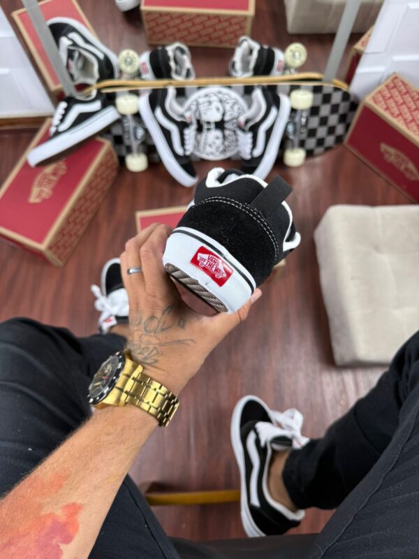Vans Knu Skool Black True White