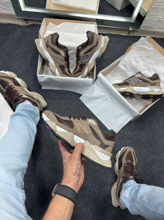 New Balance 9060 Marrom e Branco