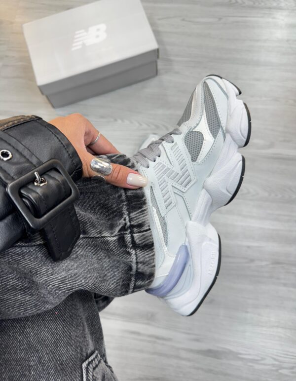 New Balance 9060 Branco e Cinza