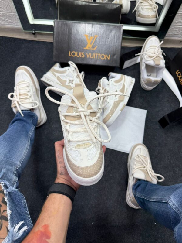 Louis Vuitton Skate Bege
