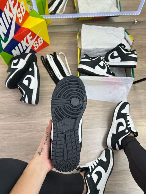 Nike Dunk Low Retro Panda