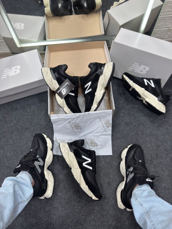 New Balance 9060 Preto e Branco
