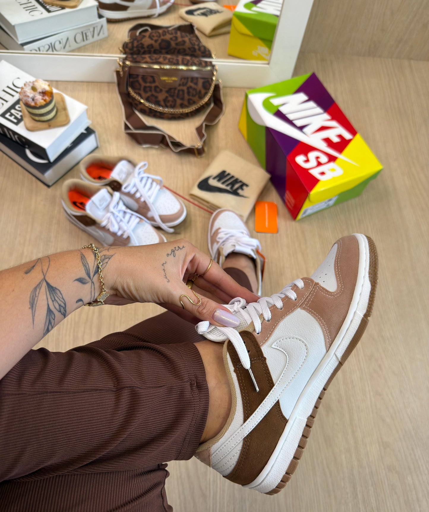 Nike SB Dunk Low Marrom Camurça