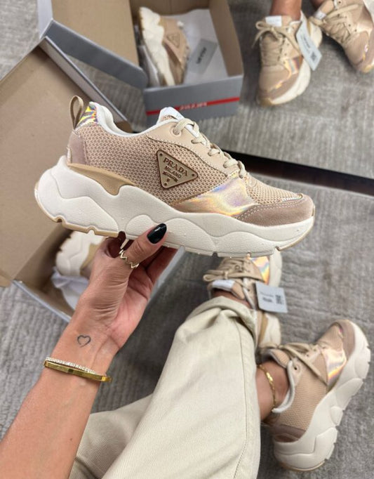 Prada Milano Dal Bege