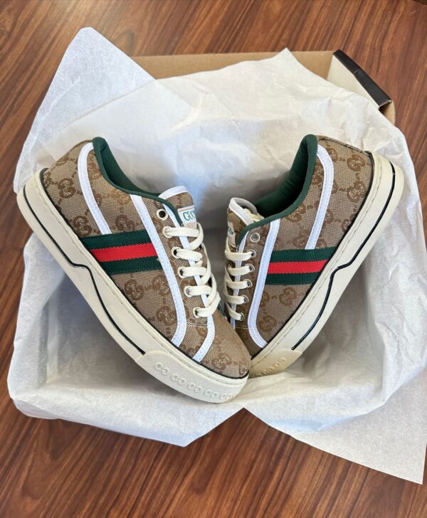 Gucci 1977 Plataforma Marrom