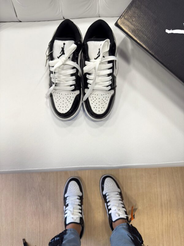 Nike Air Jordan 1 Low SE Concord