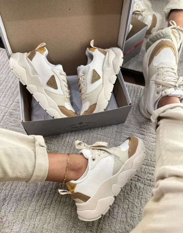 Prada Milano Dal Branco Bege