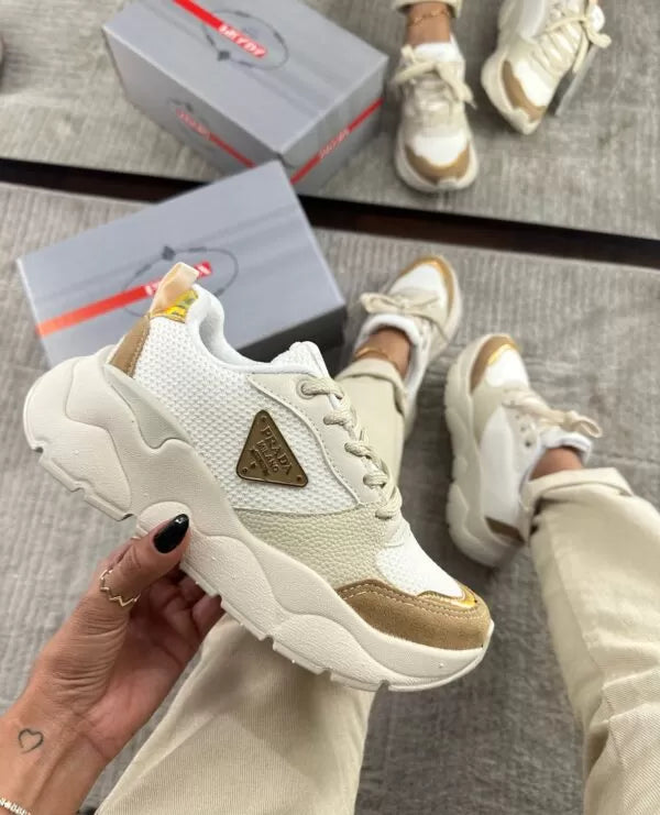 Prada Milano Dal Branco Bege