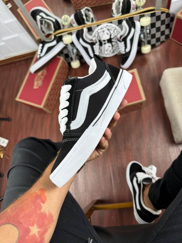 Vans Knu Skool Black True White