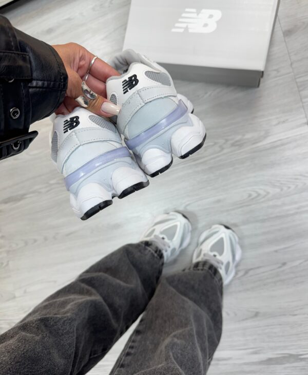 New Balance 9060 Branco e Cinza