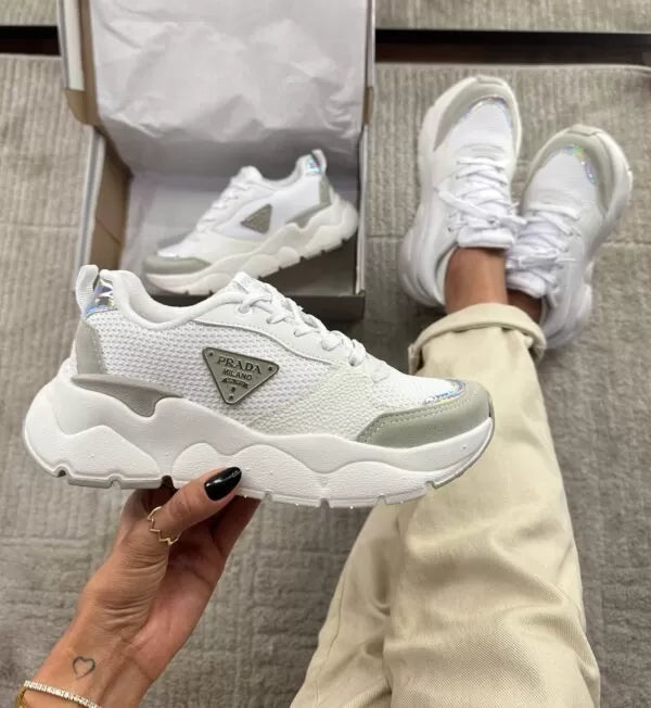 Prada Milano Dal Branco Cinza