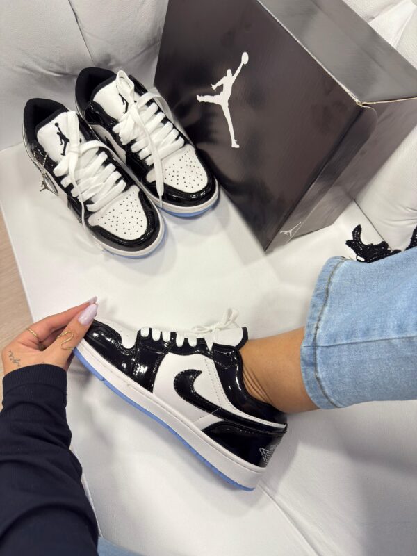 Nike Air Jordan 1 Low SE Concord
