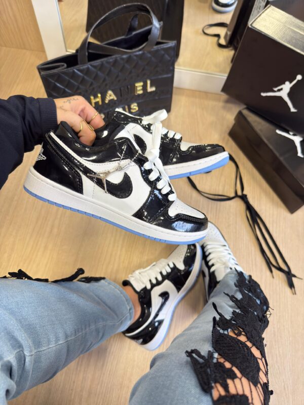 Nike Air Jordan 1 Low SE Concord