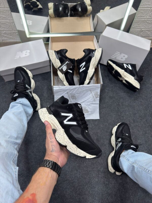 New Balance 9060 Preto e Branco