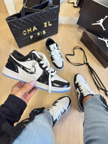 Nike Air Jordan 1 Low SE Concord
