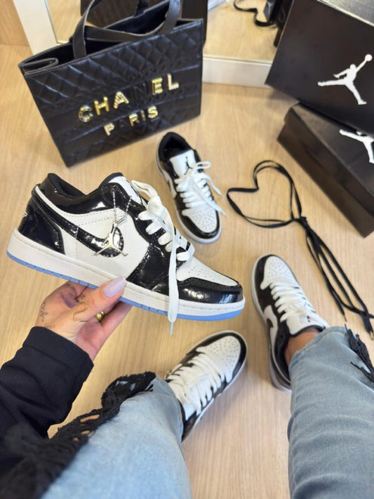 Nike Air Jordan 1 Low SE Concord