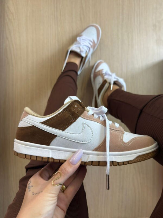 Nike SB Dunk Low Marrom Camurça
