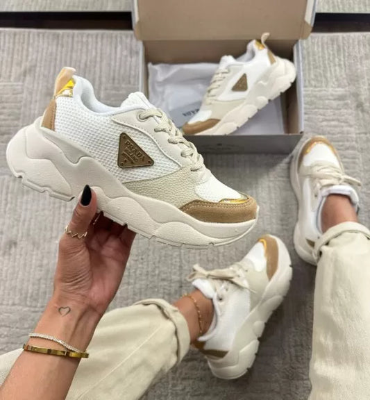 Prada Milano Dal Branco Bege