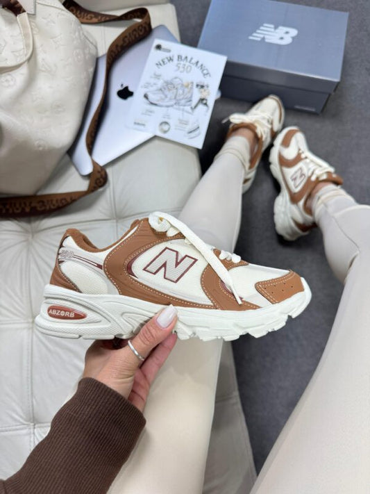 New Balance 530 Bege e Branco