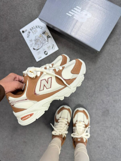 New Balance 530 Bege e Branco