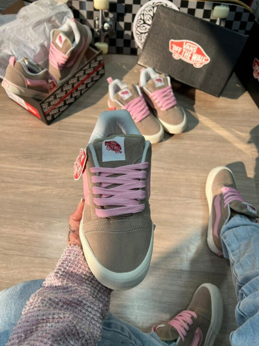 Vans Knu Skool Bege e Rosa