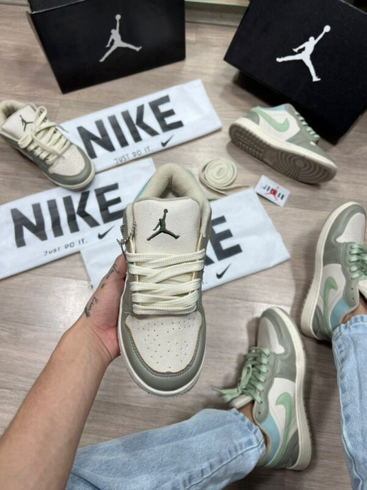 Nike Air Jordan 1 low Mint Green