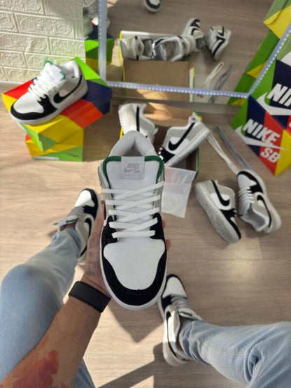 Nike SB Dunk Low Chlorophyll